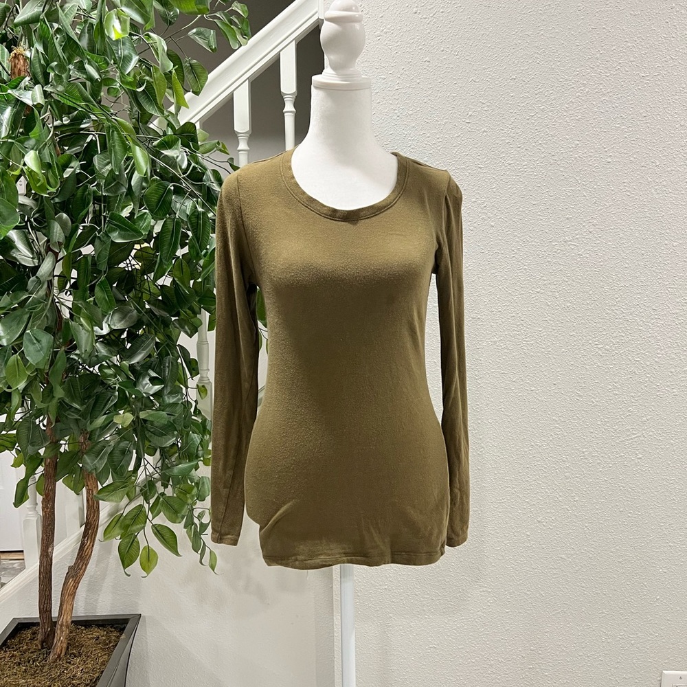 Ambiance Apparel Long Sleeve Crew Neck Shirt